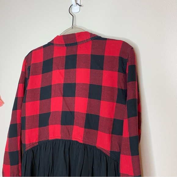 BeachLunchLounge Ruffled Details on the Back Flannel Button Down - Picture 7 of 7